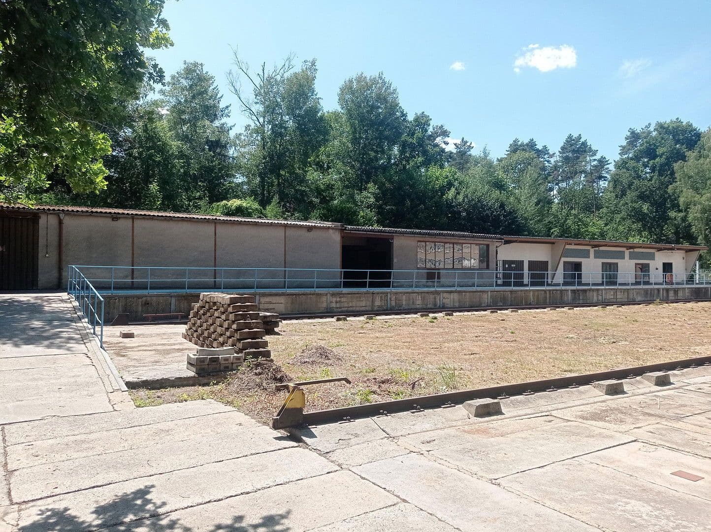 Predaj nebytového priestoru 9.536 m², Niesky, Sasko Predaj nebytového priestoru 9.536 m², Niesky, Sasko