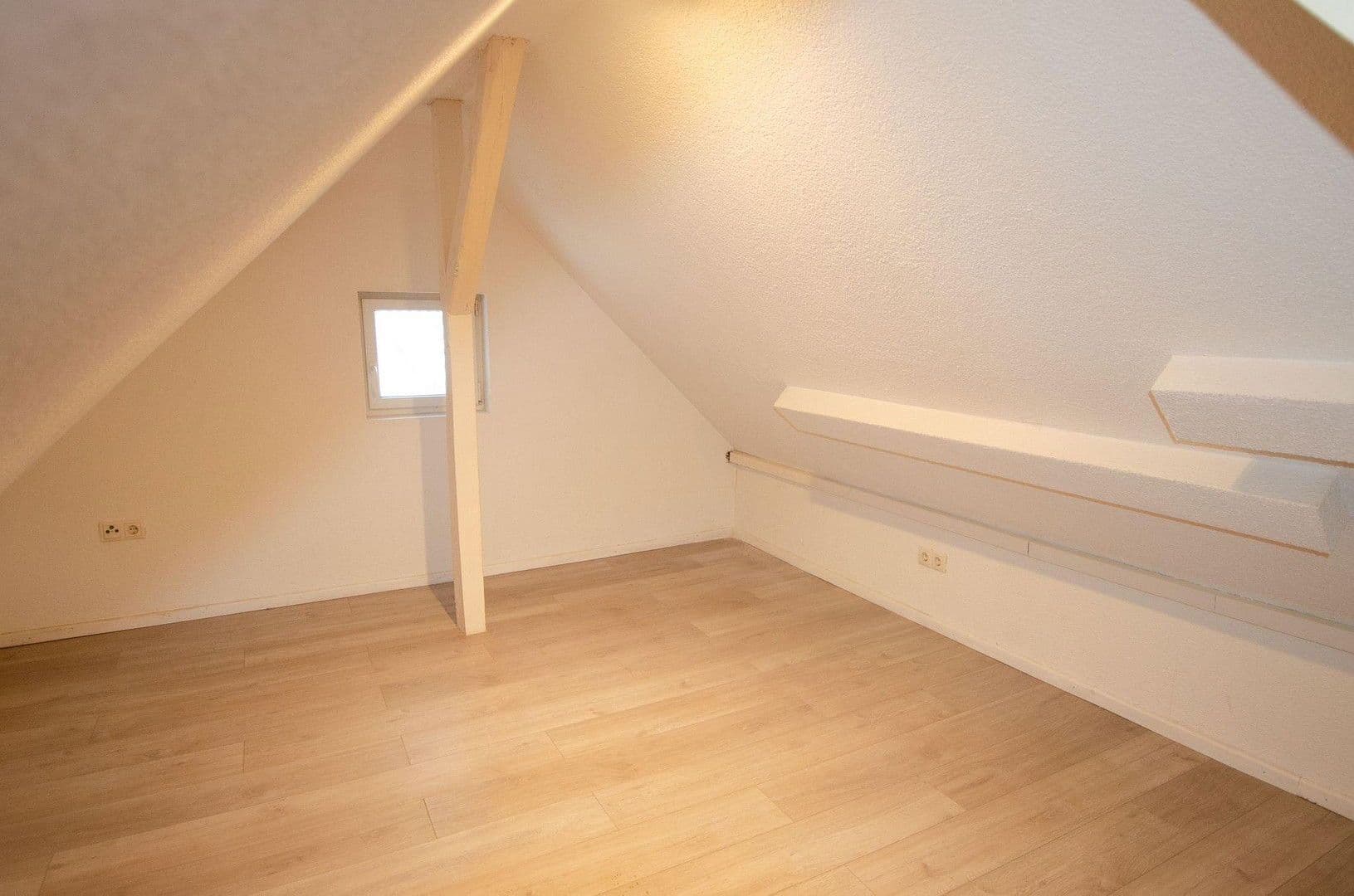 Predaj domu 107 m², pozemek 98 m², Waldachtal, Bádensko-Wurttembersko Predaj domu 107 m², pozemek 98 m², Waldachtal, Bádensko-Wurttembersko