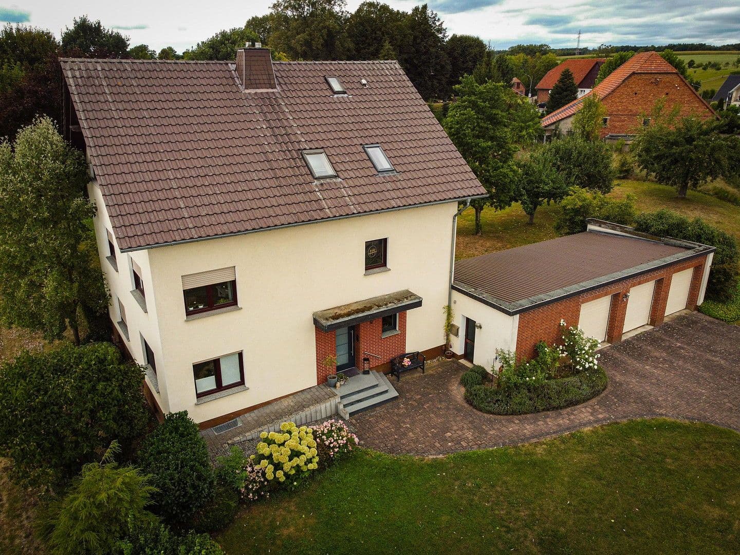 Predaj domu 218 m², pozemek 4.635 m², Borgentreich, Severné Porýnie - Westfálsko Predaj domu 218 m², pozemek 4.635 m², Borgentreich, Severné Porýnie - Westfálsko