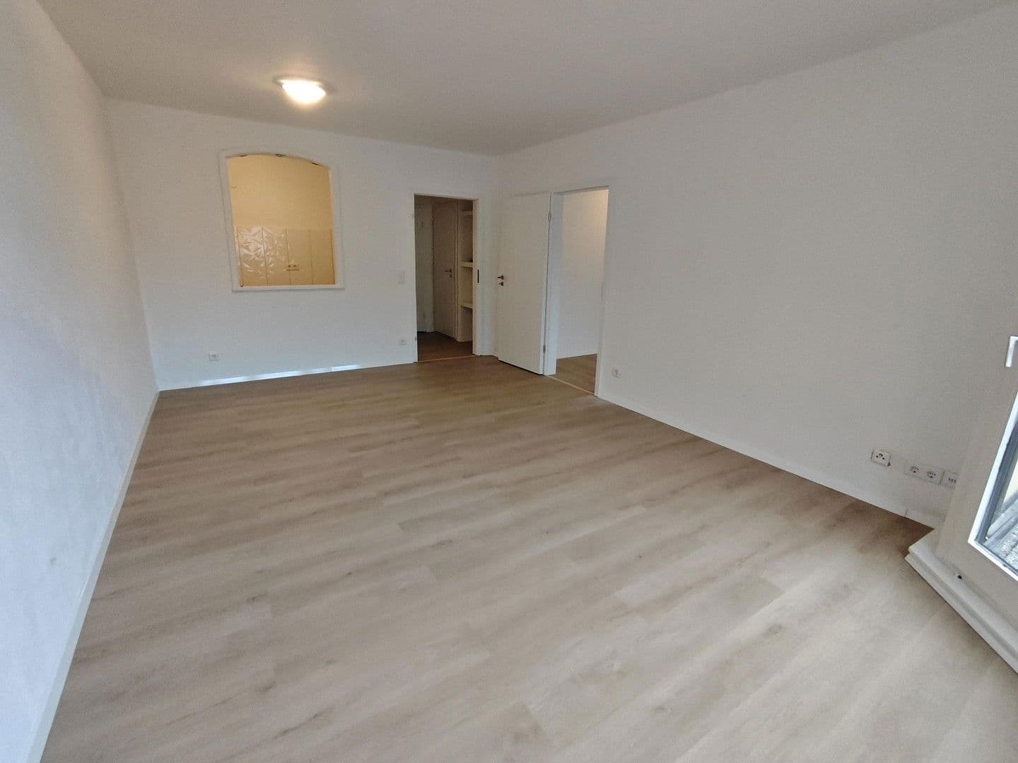Prenájom bytu 2-izbový 49 m², Knollstraße 6, Ludwigshafen, Porýnie-Falcko Prenájom bytu 2-izbový 49 m², Knollstraße 6, Ludwigshafen, Porýnie-Falcko