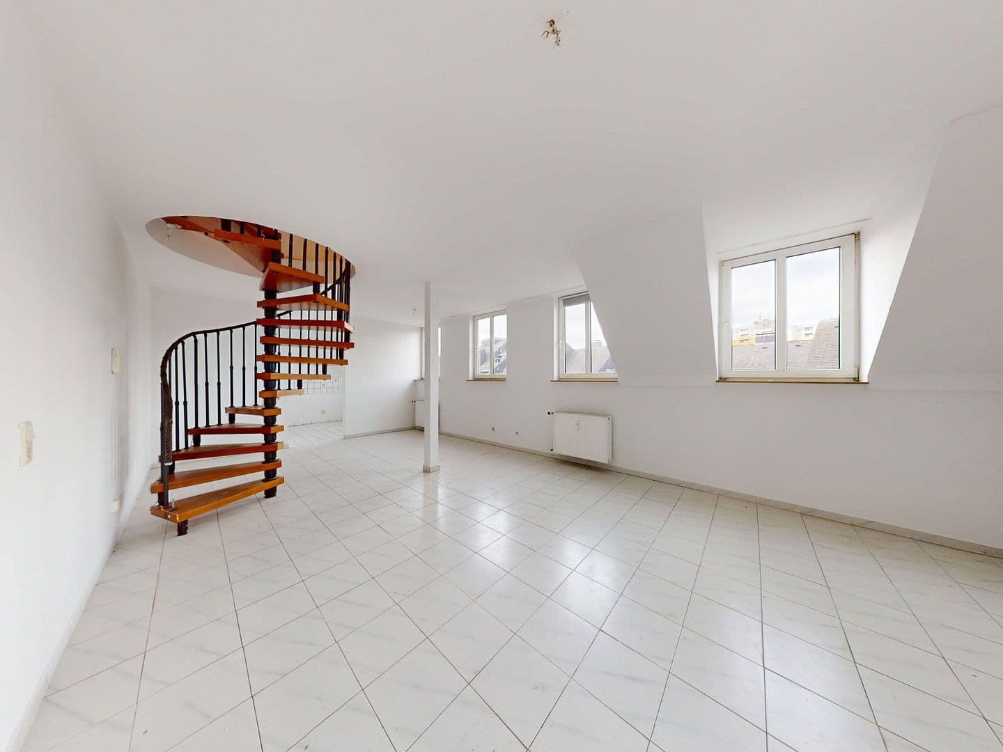 Predaj bytu 5-izbový 120 m², Rohrlachstrasse 5, Ludwigshafen, Porýnie-Falcko Predaj bytu 5-izbový 120 m², Rohrlachstrasse 5, Ludwigshafen, Porýnie-Falcko