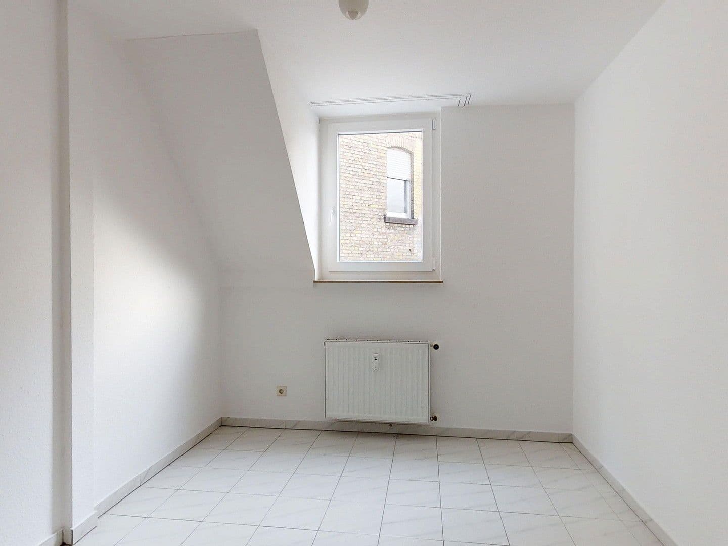 Predaj bytu 5-izbový 120 m², Rohrlachstrasse 5, Ludwigshafen, Porýnie-Falcko Predaj bytu 5-izbový 120 m², Rohrlachstrasse 5, Ludwigshafen, Porýnie-Falcko