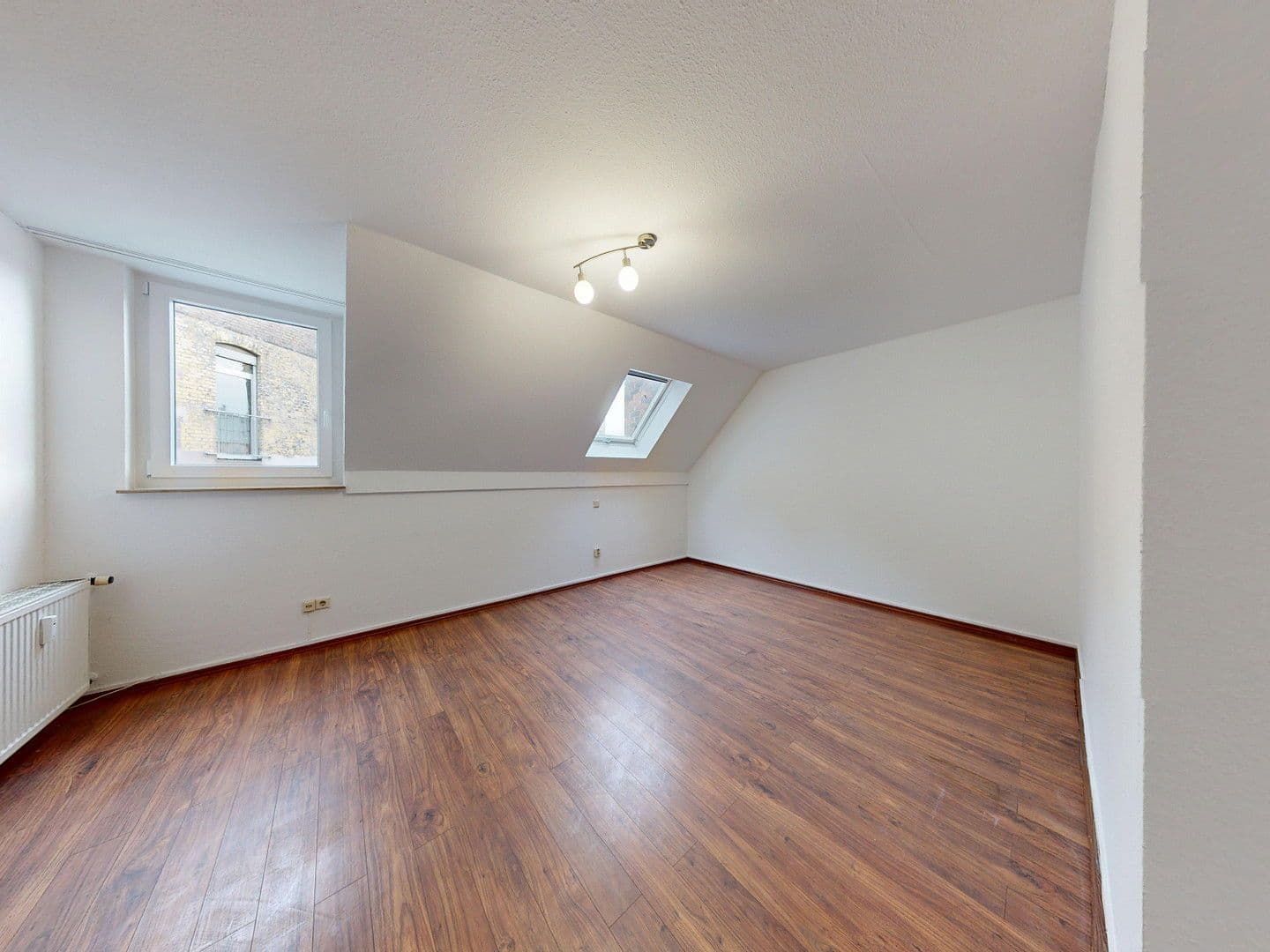 Predaj bytu 5-izbový 120 m², Rohrlachstrasse 5, Ludwigshafen, Porýnie-Falcko Predaj bytu 5-izbový 120 m², Rohrlachstrasse 5, Ludwigshafen, Porýnie-Falcko