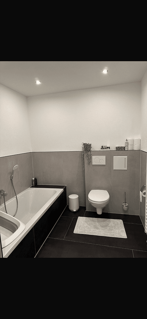 Prenájom bytu 4-izbový 126 m², Unterhausen, Bavorsko Prenájom bytu 4-izbový 126 m², Unterhausen, Bavorsko