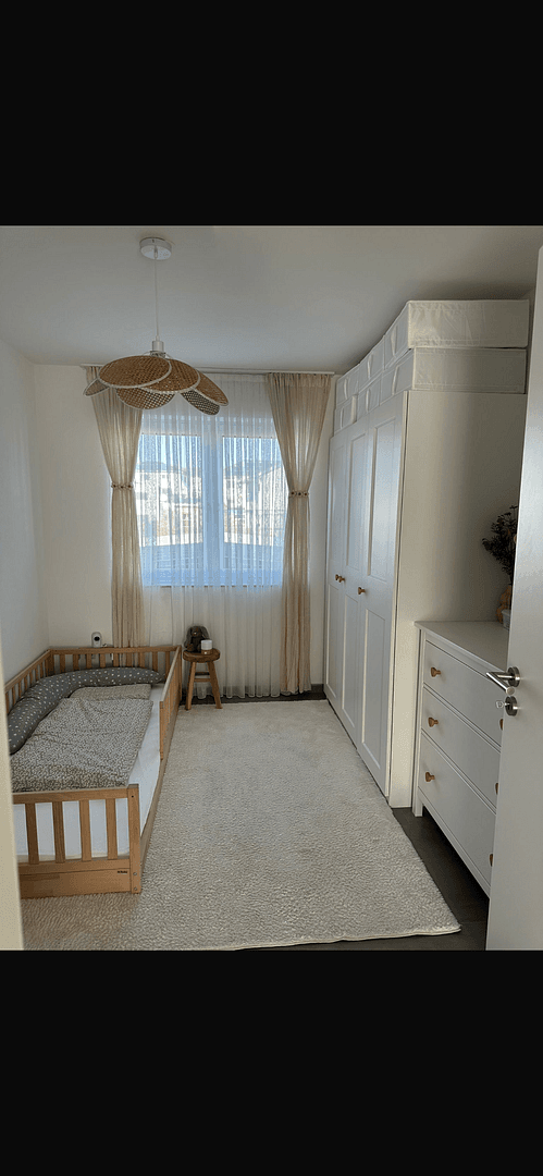 Prenájom bytu 4-izbový 126 m², Unterhausen, Bavorsko Prenájom bytu 4-izbový 126 m², Unterhausen, Bavorsko