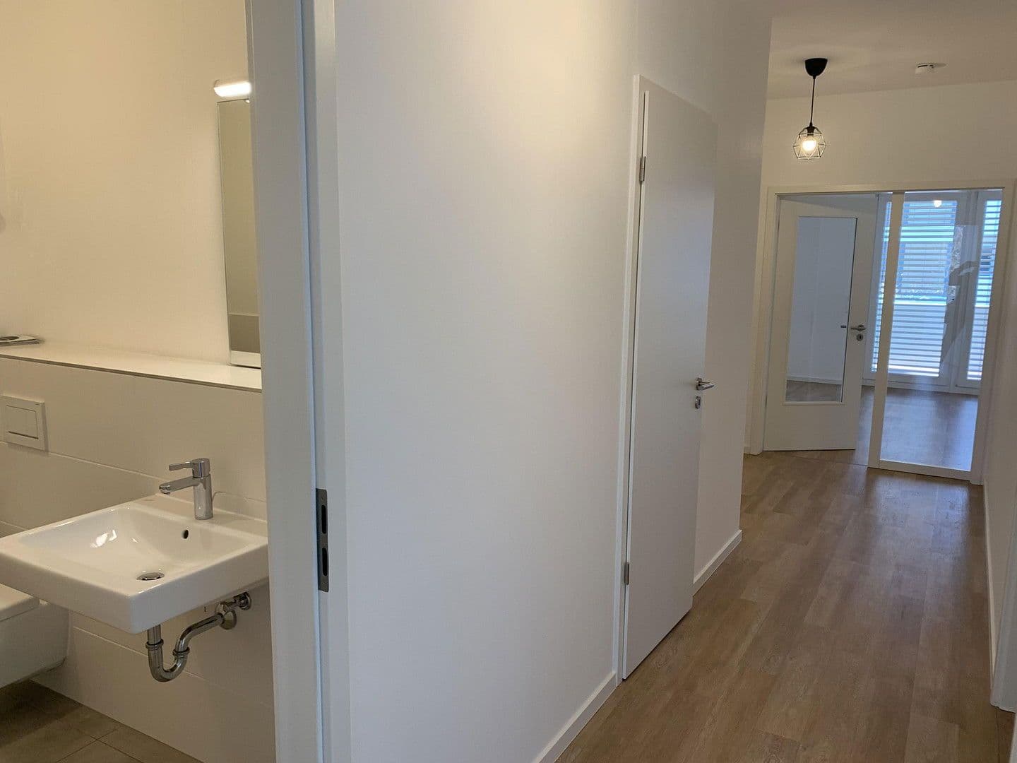 Prenájom bytu 3-izbový 84 m², Stallschreiberstr 24, Berlin, Berlín Prenájom bytu 3-izbový 84 m², Stallschreiberstr 24, Berlin, Berlín