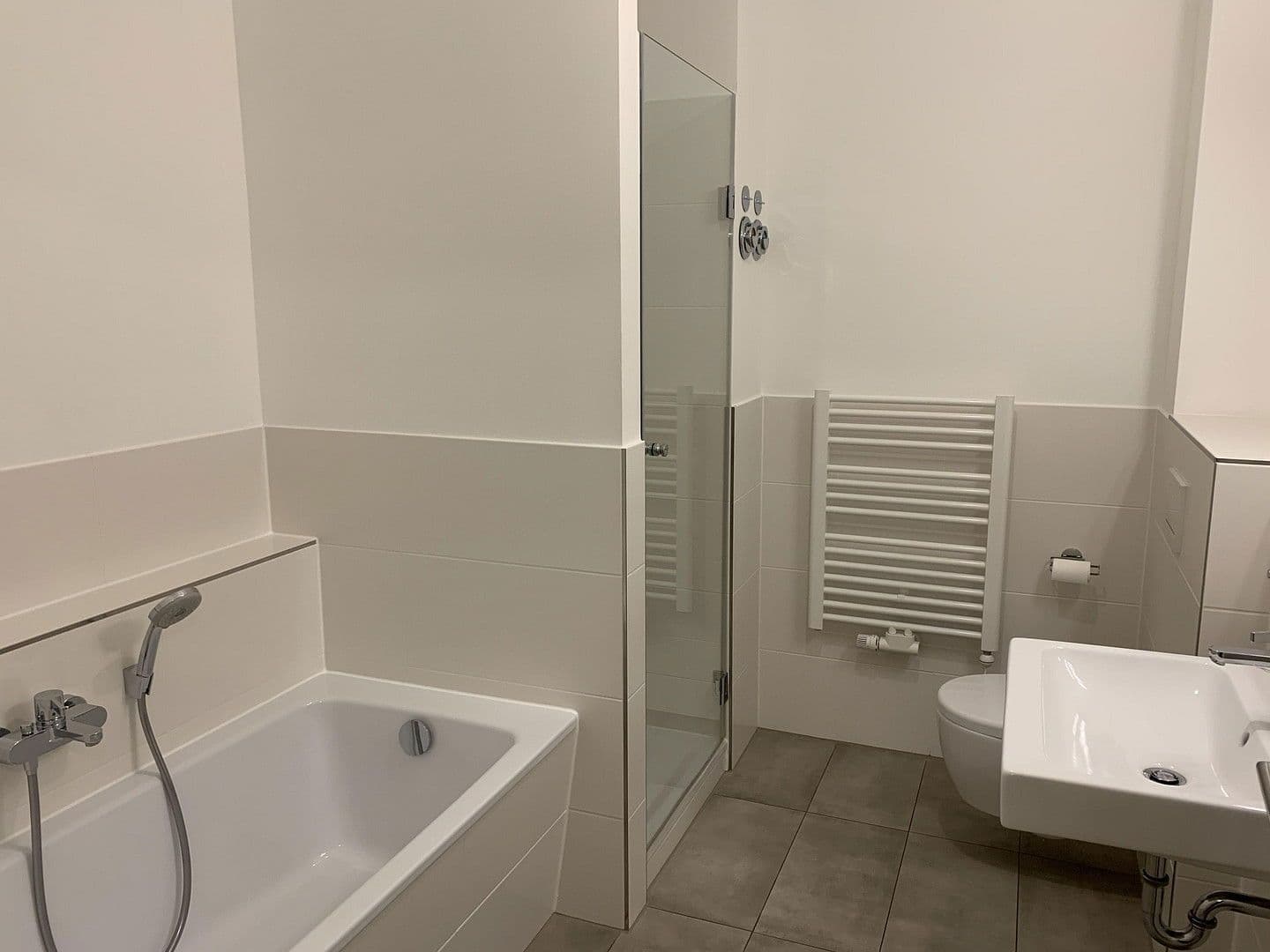 Prenájom bytu 3-izbový 84 m², Stallschreiberstr 24, Berlin, Berlín Prenájom bytu 3-izbový 84 m², Stallschreiberstr 24, Berlin, Berlín