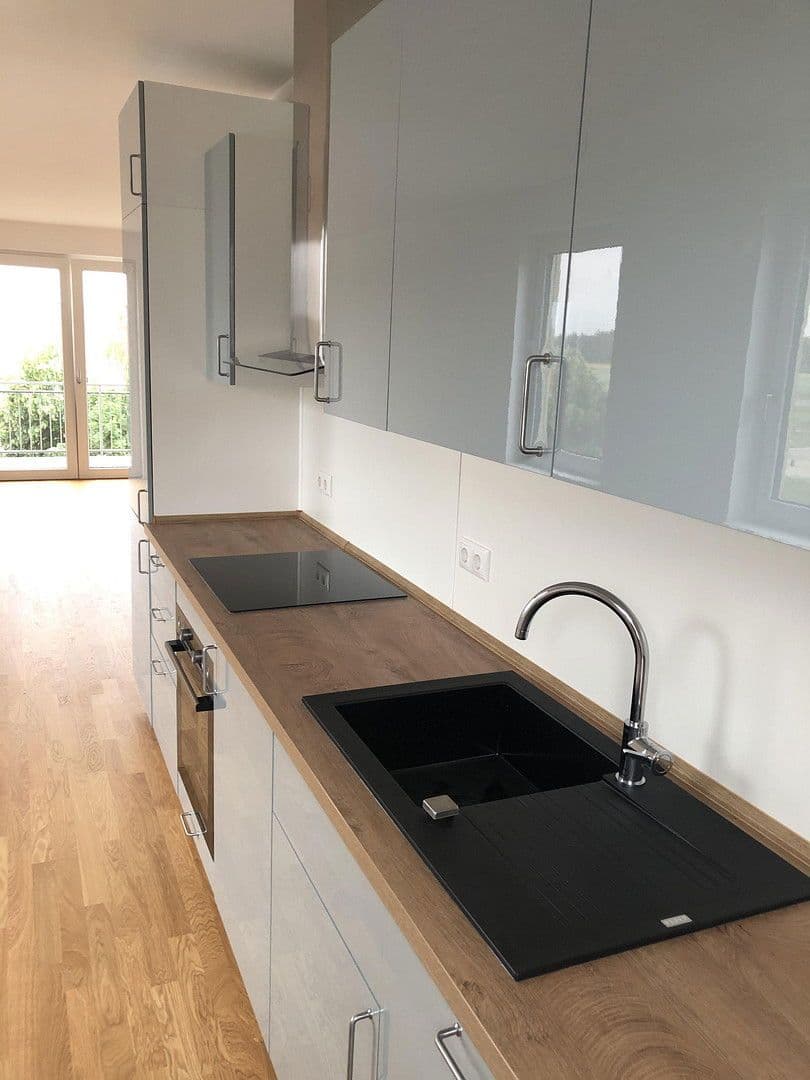 Prenájom bytu 4-izbový 102 m², Wolfgang-Knabe-Straße 6, Bernau, Brandenbursko Prenájom bytu 4-izbový 102 m², Wolfgang-Knabe-Straße 6, Bernau, Brandenbursko