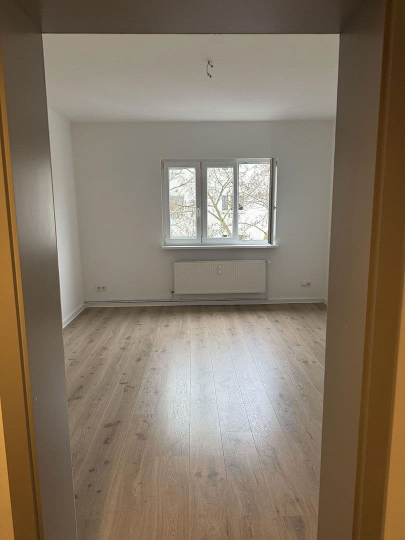 Predaj bytu 2-izbový 55 m², Ilmenauerstr., Berlin, Berlín Predaj bytu 2-izbový 55 m², Ilmenauerstr., Berlin, Berlín