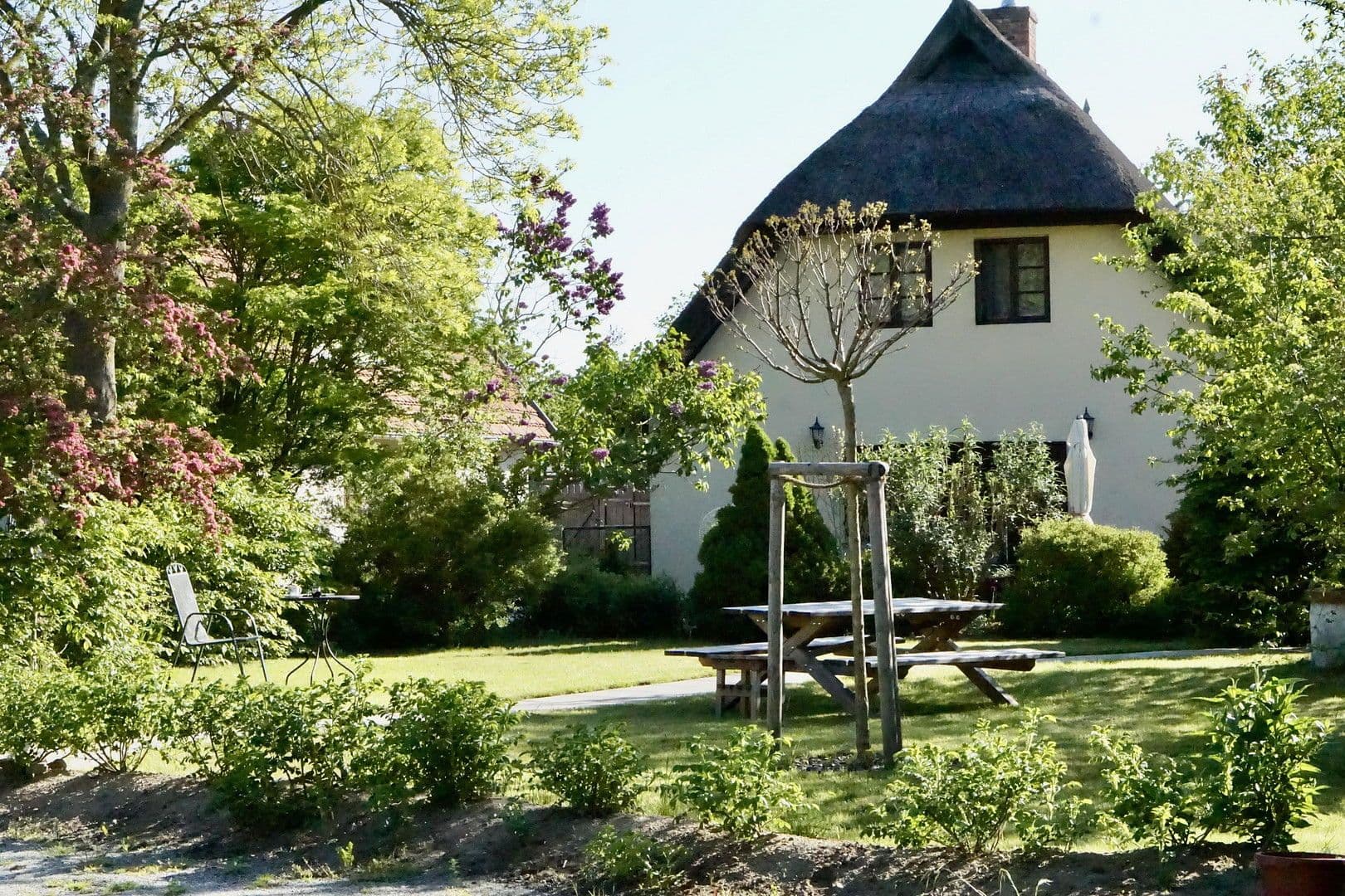 Predaj domu 220 m², pozemek 1.585 m², Dorfstrasse 2-3, Krummin, Meklenbursko-Predpomoransko Predaj domu 220 m², pozemek 1.585 m², Dorfstrasse 2-3, Krummin, Meklenbursko-Predpomoransko