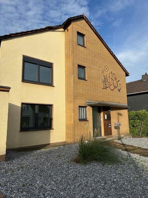 Prenájom bytu 1-izbový 56 m², Mülheim, Severné Porýnie - Westfálsko Prenájom bytu 1-izbový 56 m², Mülheim, Severné Porýnie - Westfálsko