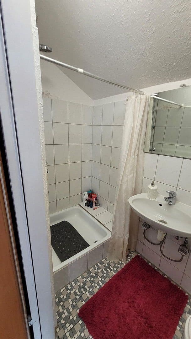 Prenájom bytu 1-izbový 36 m², Johann-Peter-Hebel Str. 20, Schliengen, Bádensko-Wurttembersko Prenájom bytu 1-izbový 36 m², Johann-Peter-Hebel Str. 20, Schliengen, Bádensko-Wurttembersko