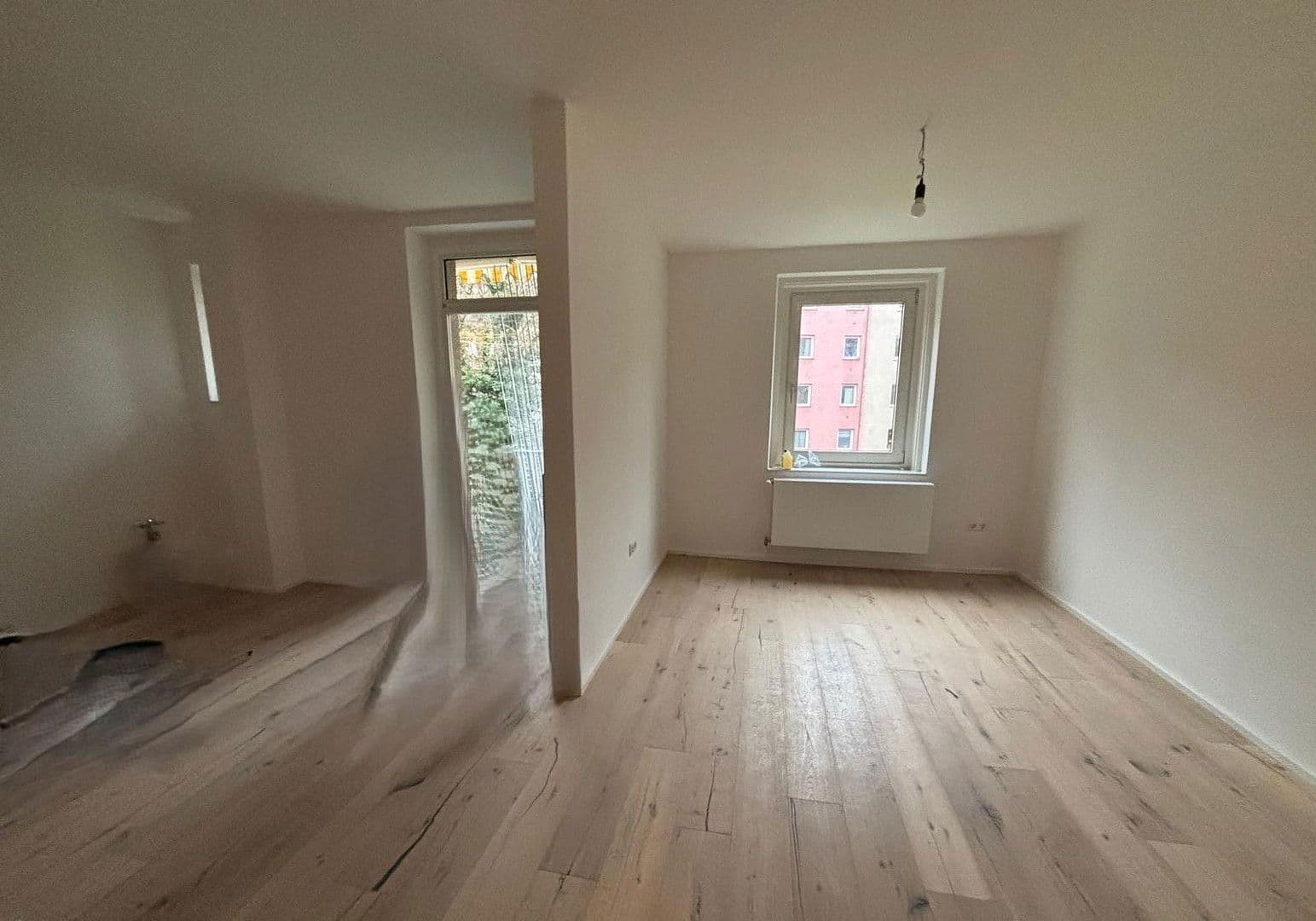 Prenájom bytu 3-izbový 85 m², Frickingerstr. 6, Augsburg, Bavorsko Prenájom bytu 3-izbový 85 m², Frickingerstr. 6, Augsburg, Bavorsko