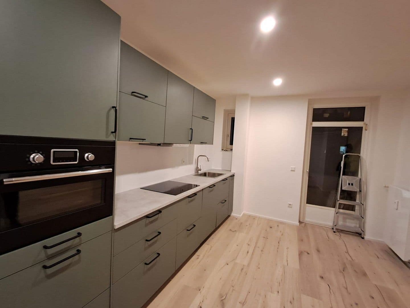 Prenájom bytu 3-izbový 85 m², Frickingerstr. 6, Augsburg, Bavorsko Prenájom bytu 3-izbový 85 m², Frickingerstr. 6, Augsburg, Bavorsko