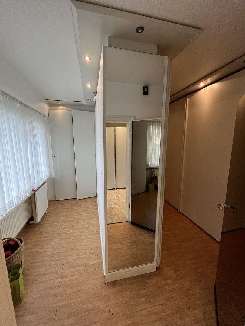 Predaj domu 230 m², pozemek 1.463 m², Königgrätzerstr. 12, Solingen, Severné Porýnie - Westfálsko Predaj domu 230 m², pozemek 1.463 m², Königgrätzerstr. 12, Solingen, Severné Porýnie - Westfálsko