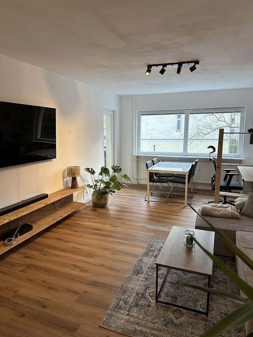 Predaj bytu 2-izbový 68 m², Sommerstraße 37, Berlin, Berlín Predaj bytu 2-izbový 68 m², Sommerstraße 37, Berlin, Berlín