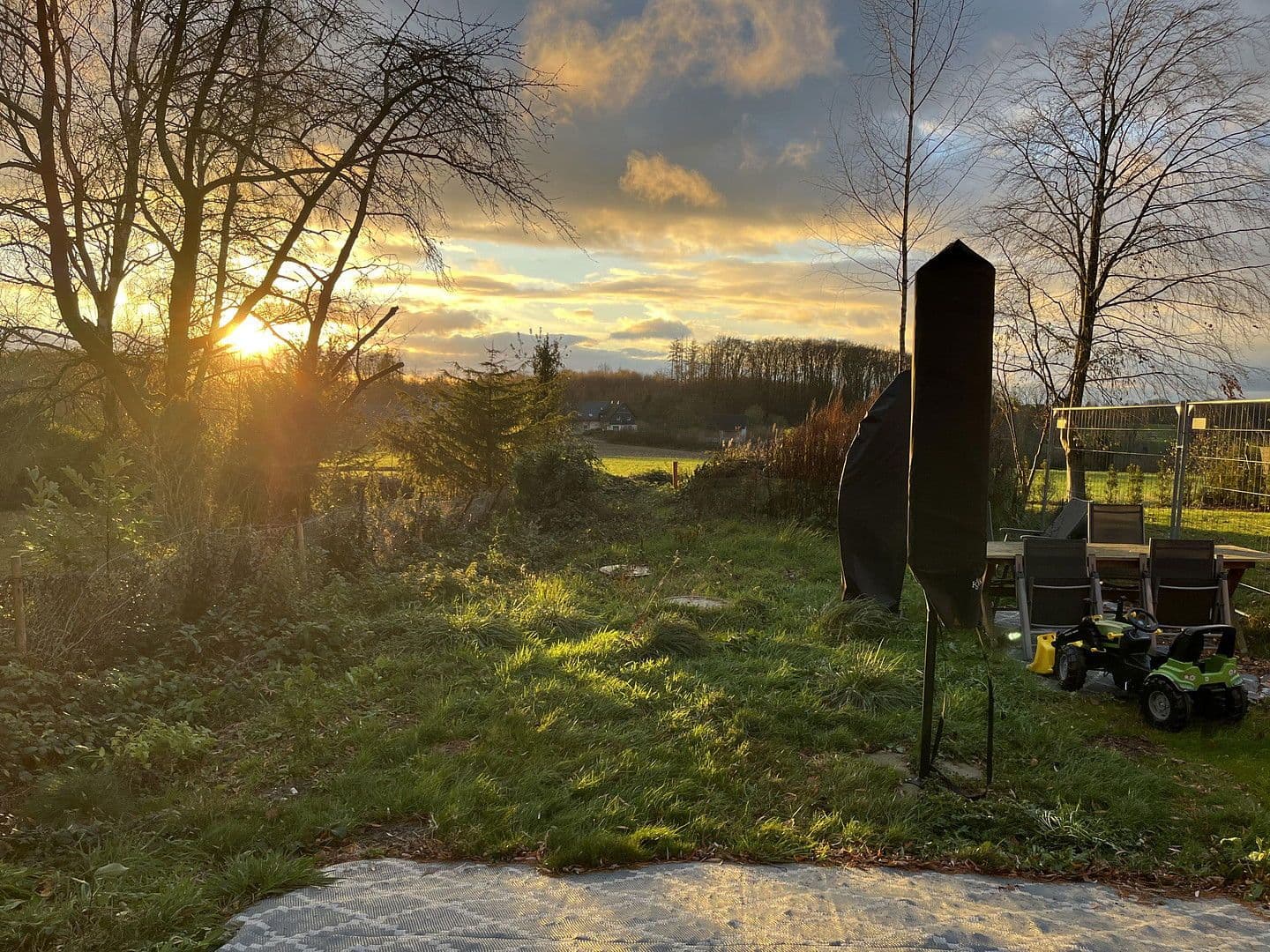 Predaj domu 147 m², pozemek 504 m², Nothauser Feld 1a, Odenthal, Severné Porýnie - Westfálsko Predaj domu 147 m², pozemek 504 m², Nothauser Feld 1a, Odenthal, Severné Porýnie - Westfálsko