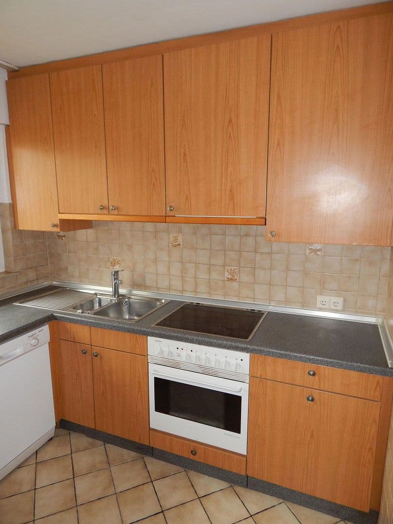 Prenájom bytu 3-izbový 77 m², Filderstadt, Bádensko-Wurttembersko Prenájom bytu 3-izbový 77 m², Filderstadt, Bádensko-Wurttembersko