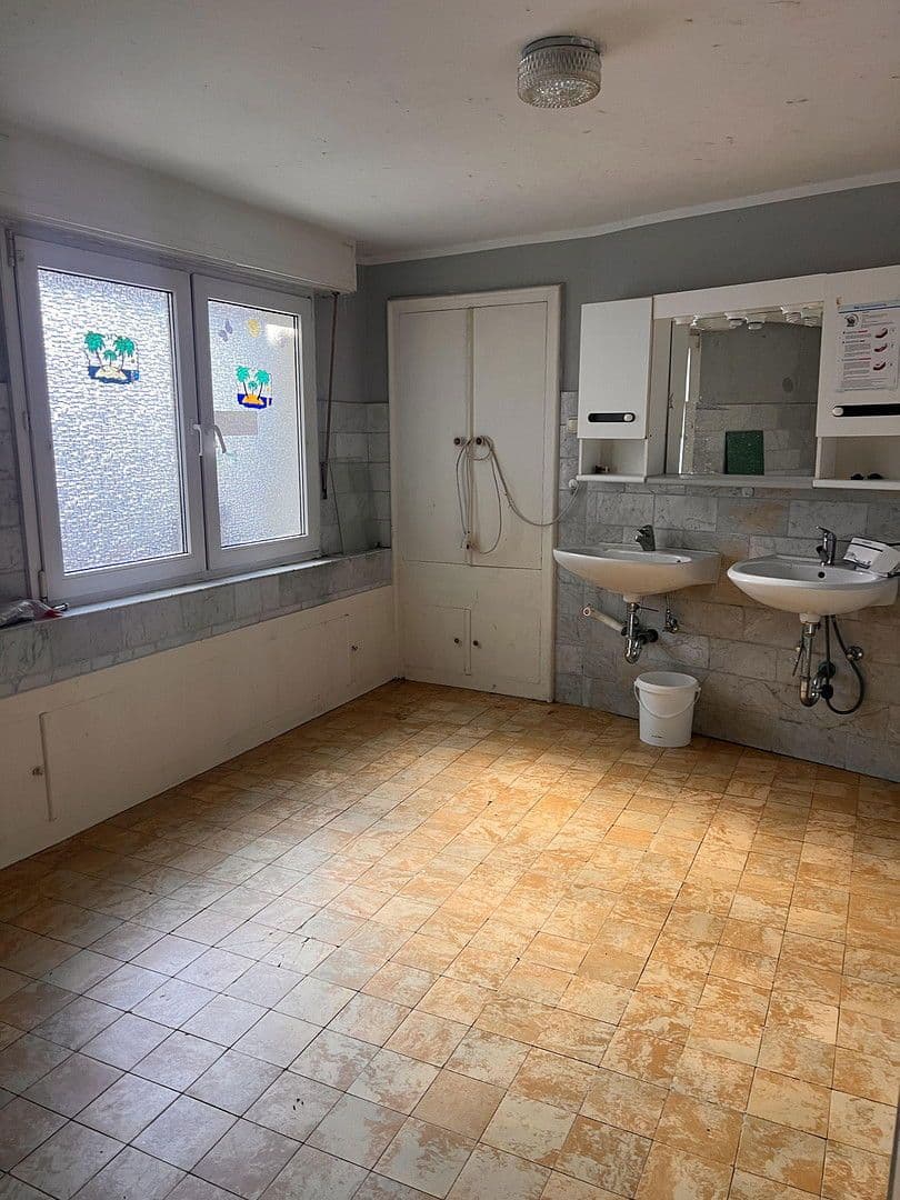 Predaj domu 200 m², pozemek 290 m², Wissen, Porýnie-Falcko Predaj domu 200 m², pozemek 290 m², Wissen, Porýnie-Falcko