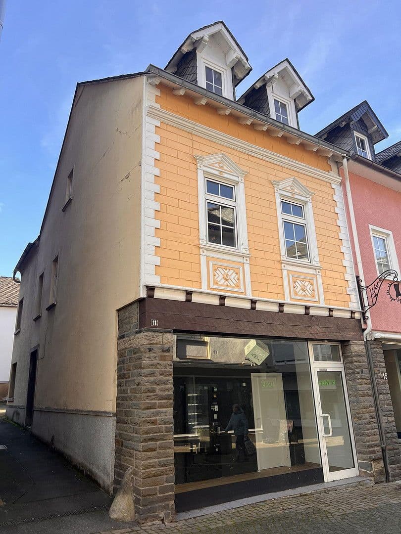 Predaj domu 200 m², pozemek 290 m², Wissen, Porýnie-Falcko Predaj domu 200 m², pozemek 290 m², Wissen, Porýnie-Falcko