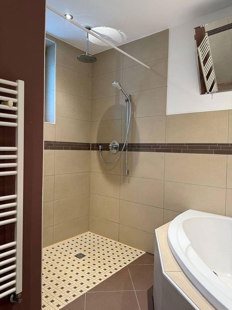 Predaj bytu 3-izbový 75 m², Horsterstrasse 434, Gelsenkirchen, Severné Porýnie - Westfálsko Predaj bytu 3-izbový 75 m², Horsterstrasse 434, Gelsenkirchen, Severné Porýnie - Westfálsko