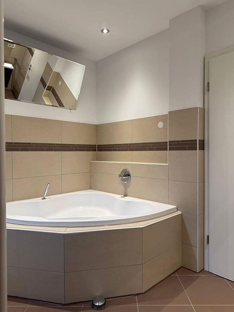 Predaj bytu 3-izbový 75 m², Horsterstrasse 434, Gelsenkirchen, Severné Porýnie - Westfálsko Predaj bytu 3-izbový 75 m², Horsterstrasse 434, Gelsenkirchen, Severné Porýnie - Westfálsko