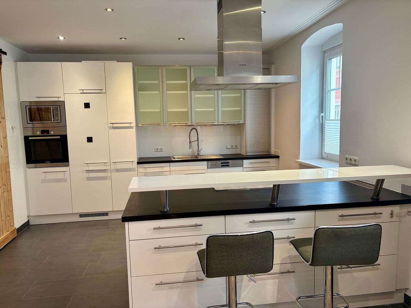 Prenájom bytu 5-izbový 143 m², Wels, Horné Rakúsko Prenájom bytu 5-izbový 143 m², Wels, Horné Rakúsko