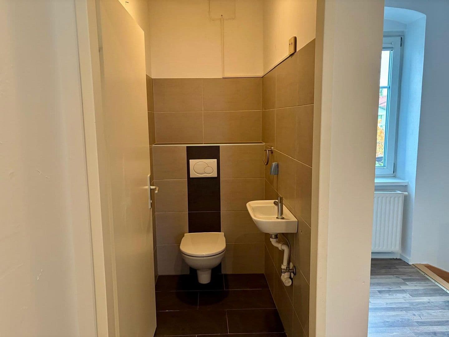 Prenájom bytu 5-izbový 143 m², Wels, Horné Rakúsko Prenájom bytu 5-izbový 143 m², Wels, Horné Rakúsko