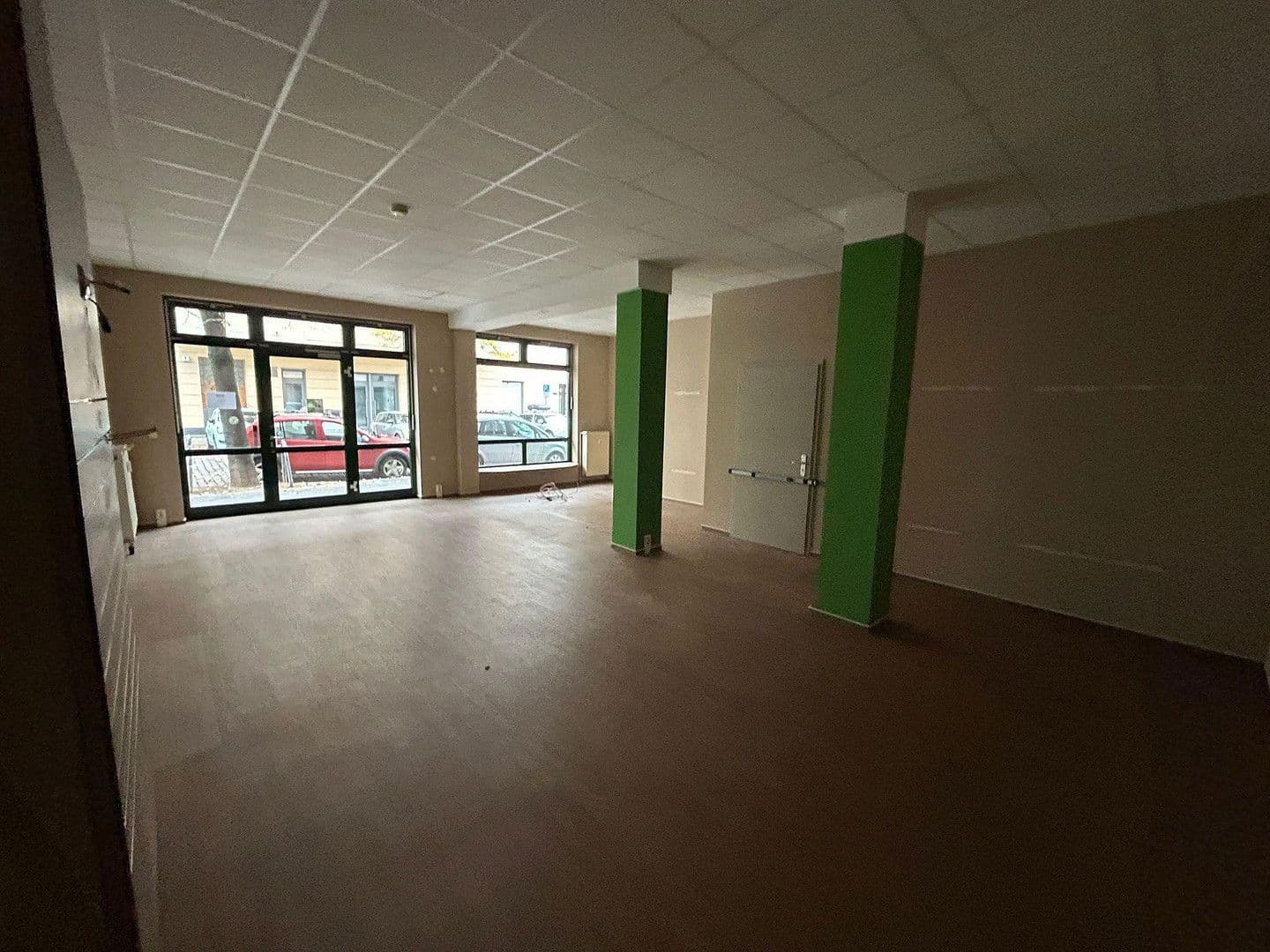 Prenájom kancelárie 86 m², Käthe-Niederkirchnerstr. 40, Berlin, Berlín Prenájom kancelárie 86 m², Käthe-Niederkirchnerstr. 40, Berlin, Berlín