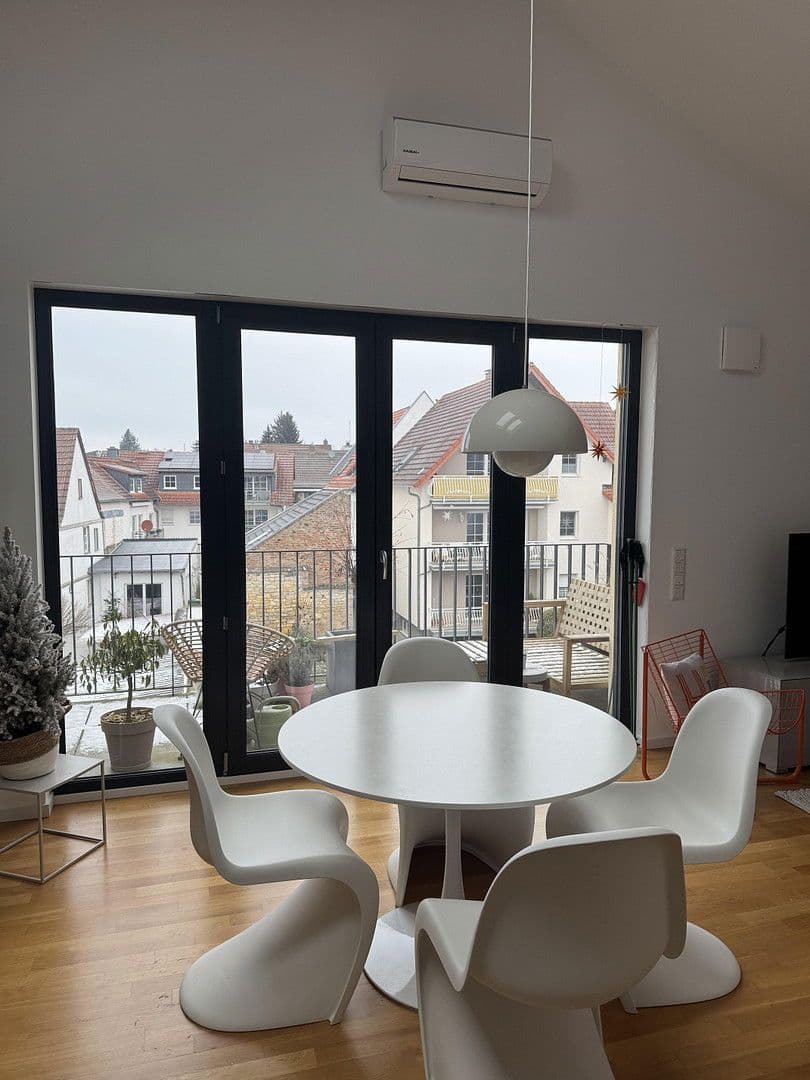 Prenájom bytu 2-izbový 70 m², Marktstraße 53, Frankfurt, Hesensko Prenájom bytu 2-izbový 70 m², Marktstraße 53, Frankfurt, Hesensko