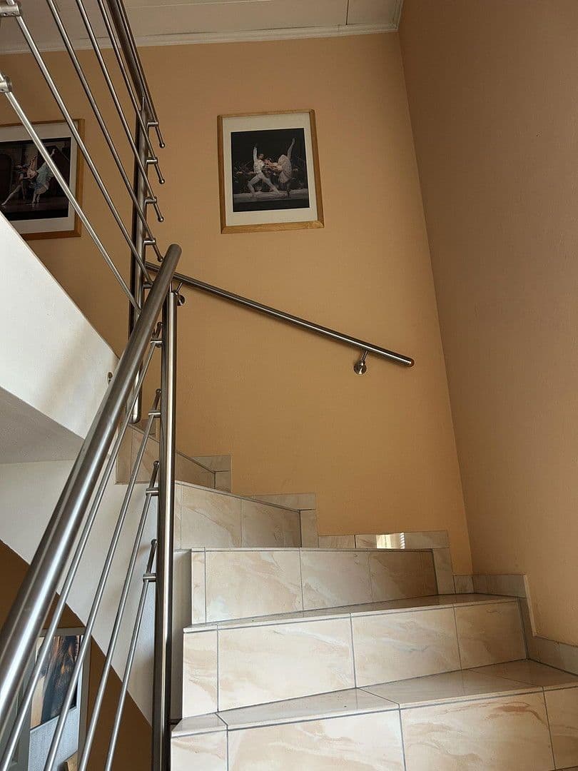 Predaj domu 205 m², pozemek 390 m², Neuss, Severné Porýnie - Westfálsko Predaj domu 205 m², pozemek 390 m², Neuss, Severné Porýnie - Westfálsko