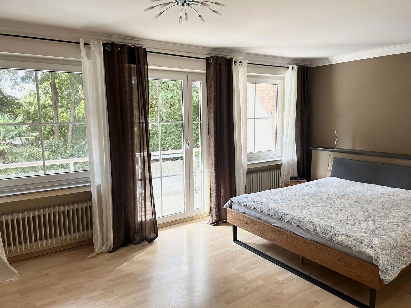 Predaj domu 205 m², pozemek 390 m², Neuss, Severné Porýnie - Westfálsko Predaj domu 205 m², pozemek 390 m², Neuss, Severné Porýnie - Westfálsko