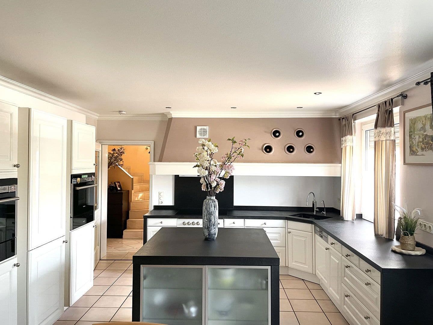 Predaj domu 205 m², pozemek 390 m², Neuss, Severné Porýnie - Westfálsko Predaj domu 205 m², pozemek 390 m², Neuss, Severné Porýnie - Westfálsko