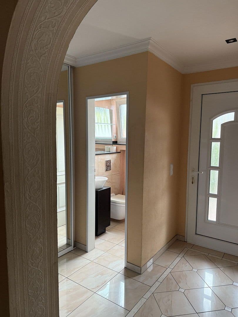 Predaj domu 205 m², pozemek 390 m², Neuss, Severné Porýnie - Westfálsko Predaj domu 205 m², pozemek 390 m², Neuss, Severné Porýnie - Westfálsko