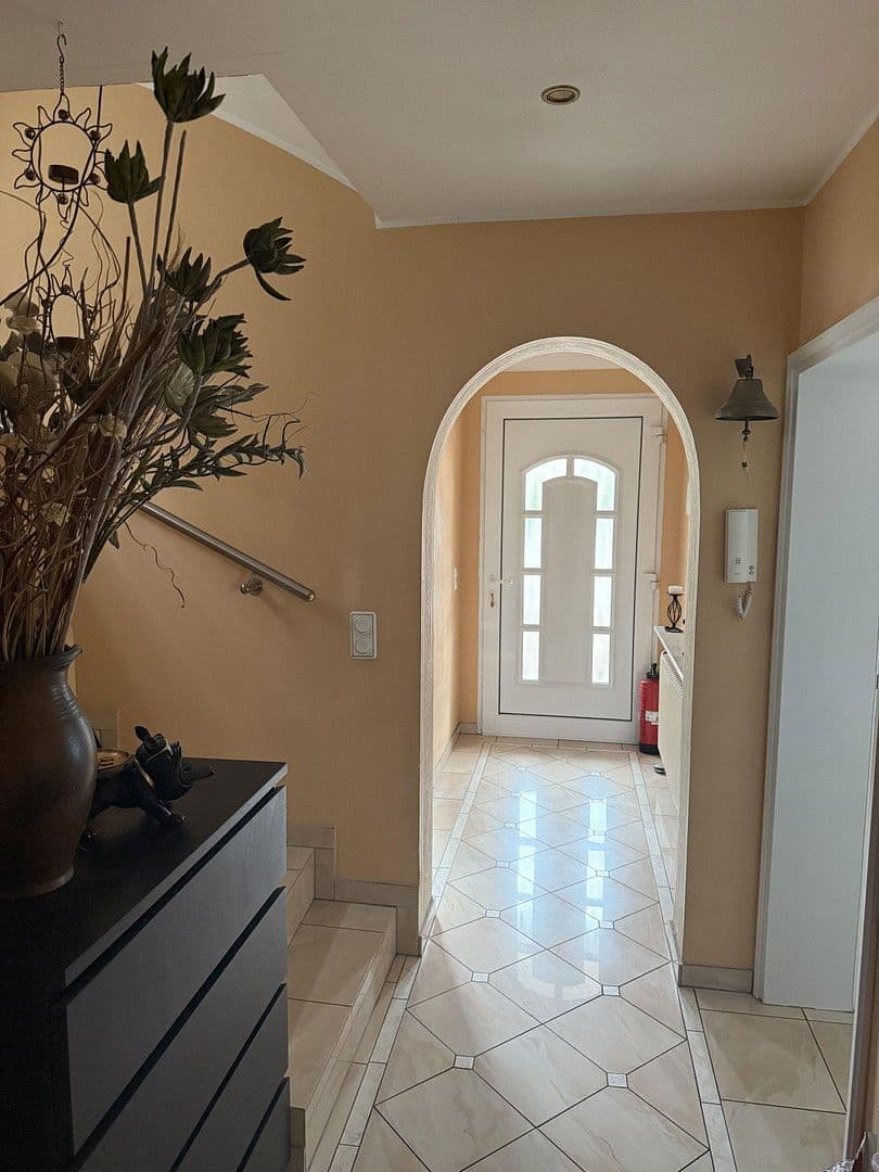 Predaj domu 205 m², pozemek 390 m², Neuss, Severné Porýnie - Westfálsko Predaj domu 205 m², pozemek 390 m², Neuss, Severné Porýnie - Westfálsko