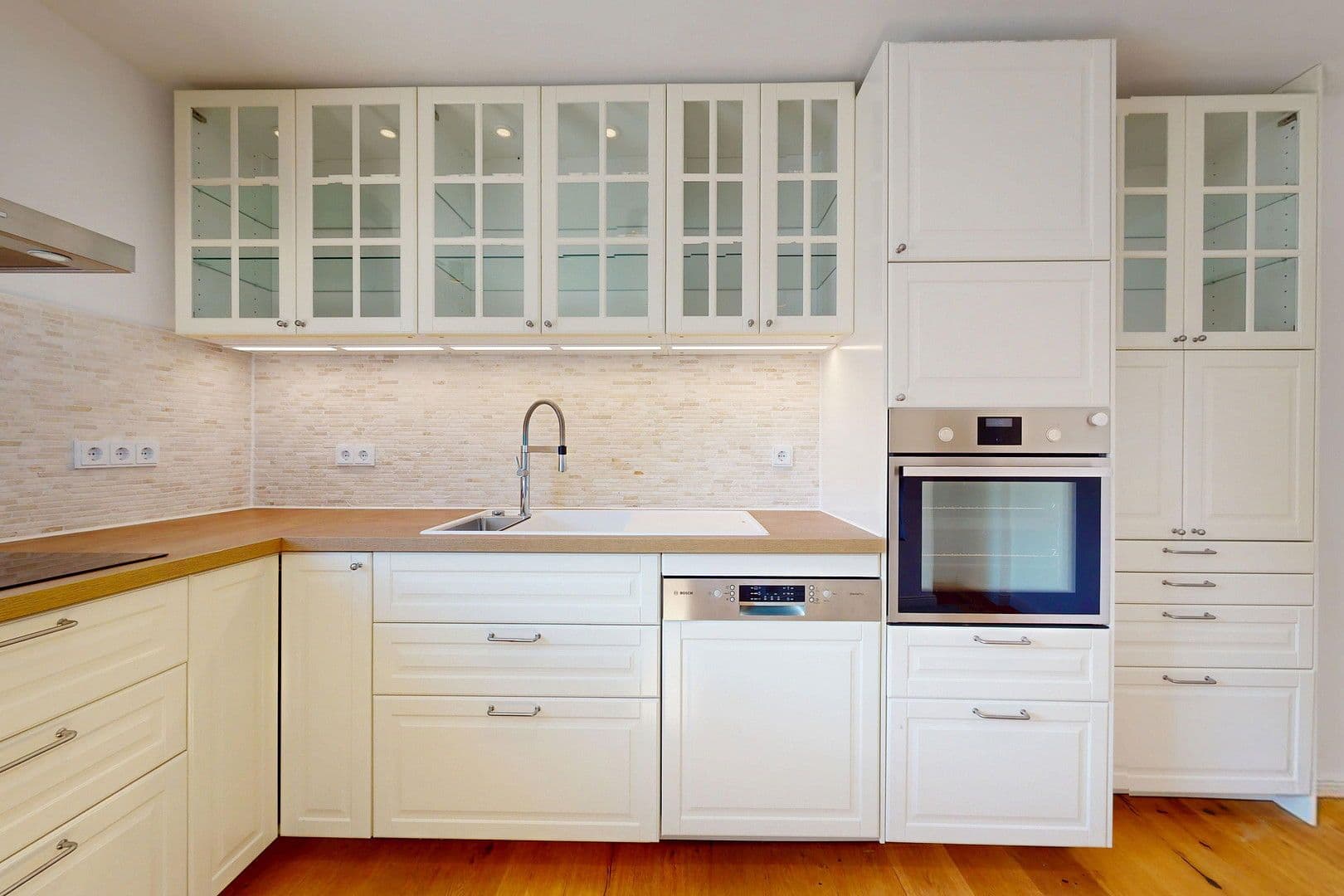 Predaj bytu 3-izbový 110 m², Schönaich, Bádensko-Wurttembersko Predaj bytu 3-izbový 110 m², Schönaich, Bádensko-Wurttembersko