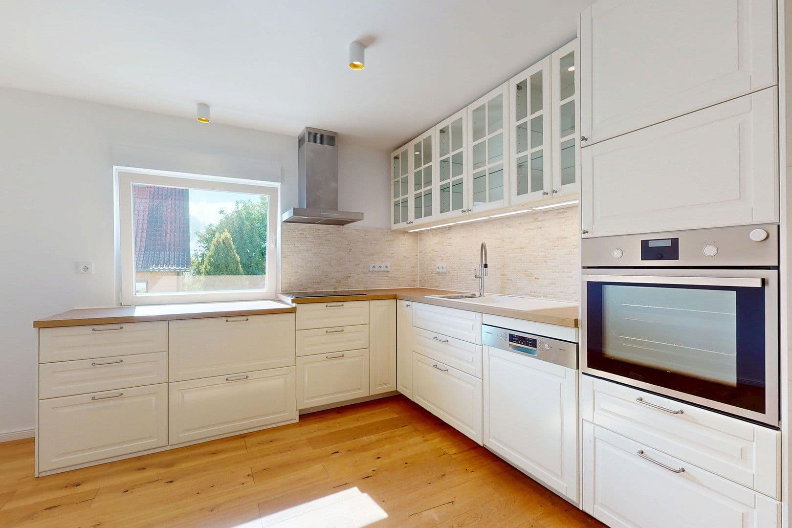 Predaj bytu 3-izbový 110 m², Schönaich, Bádensko-Wurttembersko Predaj bytu 3-izbový 110 m², Schönaich, Bádensko-Wurttembersko