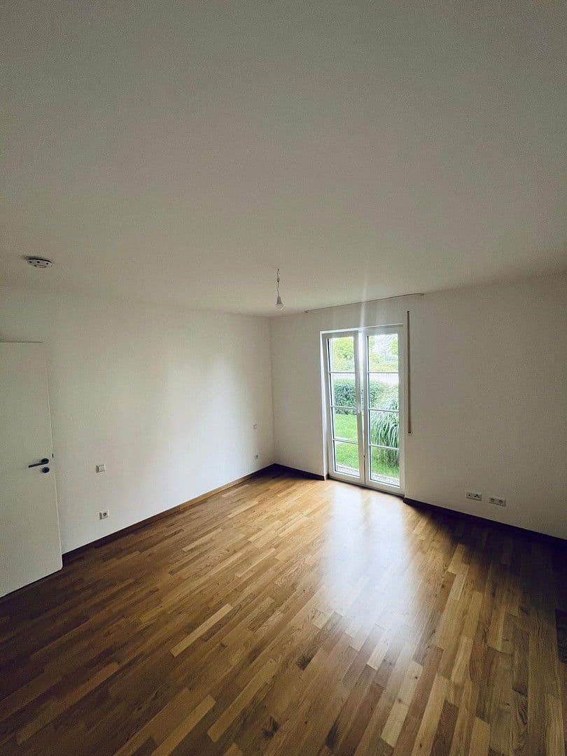 Prenájom bytu 2-izbový 93 m², Geothestraße 9, Langenargen, Bádensko-Wurttembersko Prenájom bytu 2-izbový 93 m², Geothestraße 9, Langenargen, Bádensko-Wurttembersko