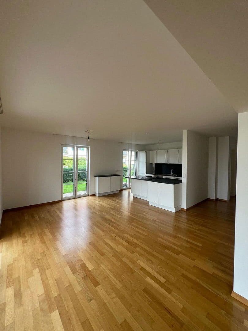 Prenájom bytu 2-izbový 93 m², Geothestraße 9, Langenargen, Bádensko-Wurttembersko Prenájom bytu 2-izbový 93 m², Geothestraße 9, Langenargen, Bádensko-Wurttembersko