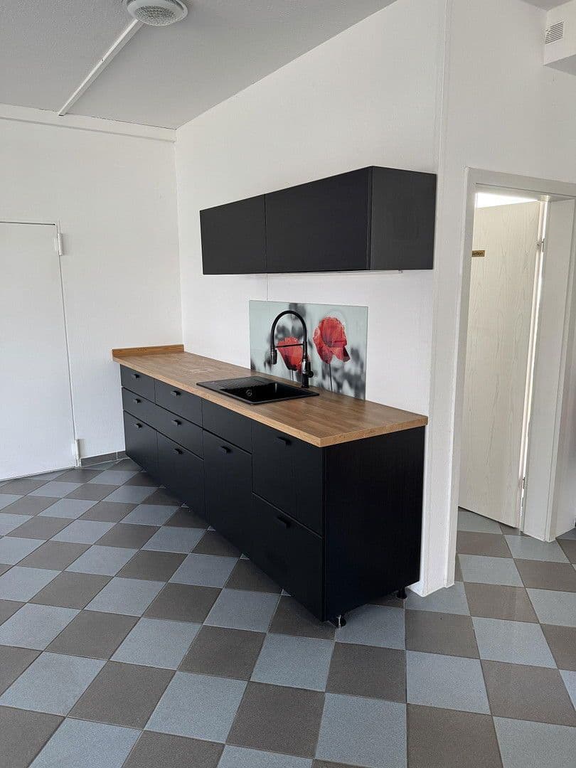 Predaj kancelárie 218 m², Augsburger Straße 14, Fischach, Bavorsko Predaj kancelárie 218 m², Augsburger Straße 14, Fischach, Bavorsko