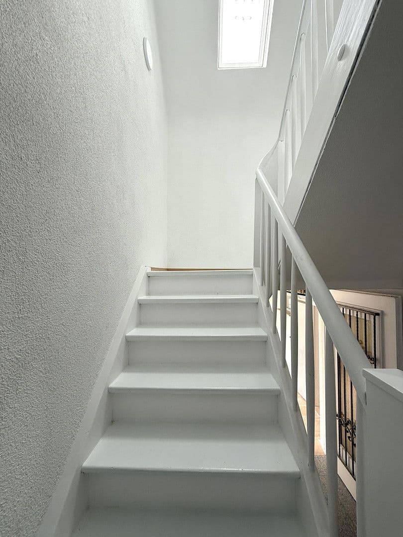 Predaj domu 237 m², pozemek 610 m², Mühlacker, Bádensko-Wurttembersko Predaj domu 237 m², pozemek 610 m², Mühlacker, Bádensko-Wurttembersko