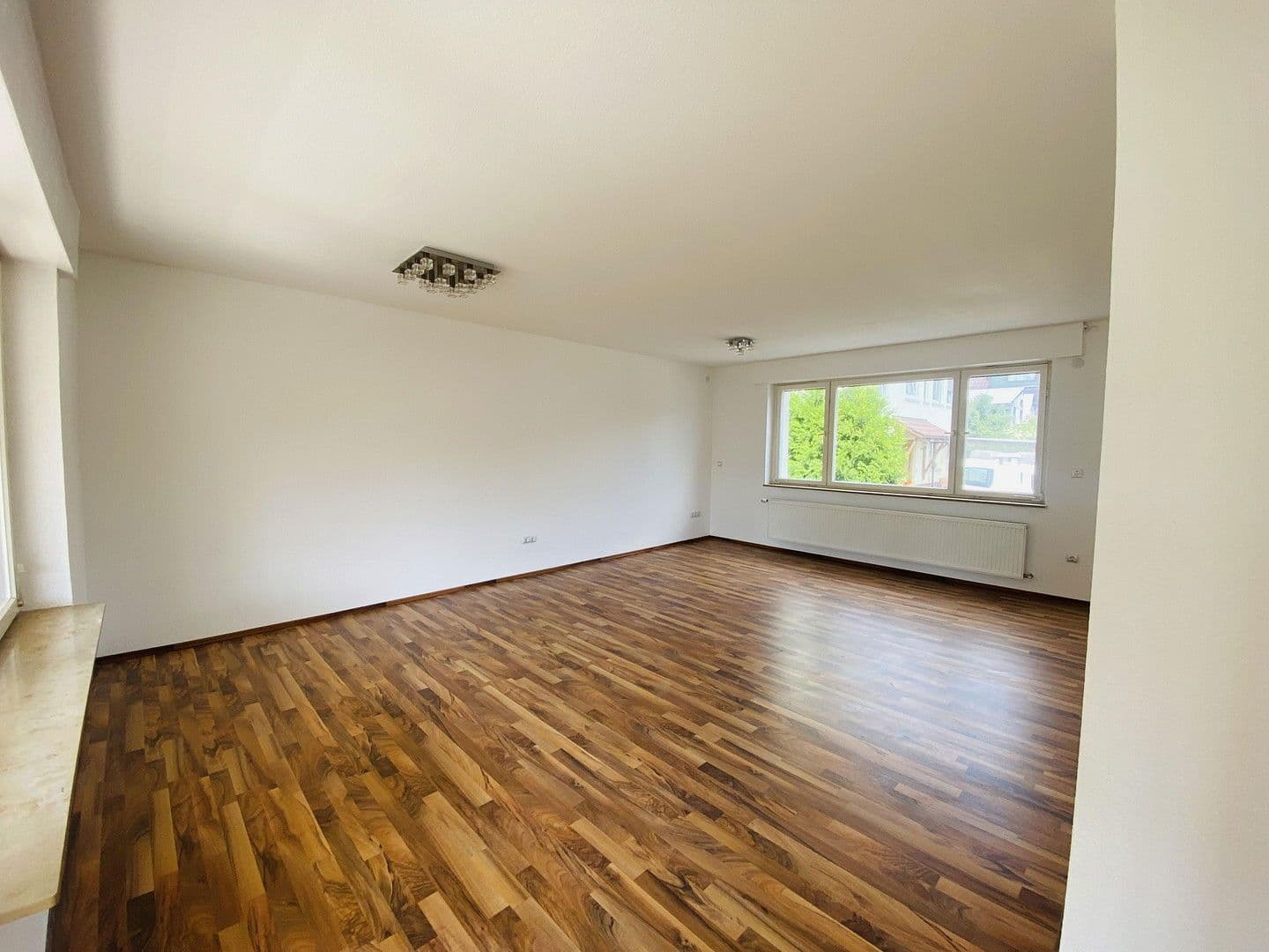 Predaj domu 237 m², pozemek 610 m², Mühlacker, Bádensko-Wurttembersko Predaj domu 237 m², pozemek 610 m², Mühlacker, Bádensko-Wurttembersko