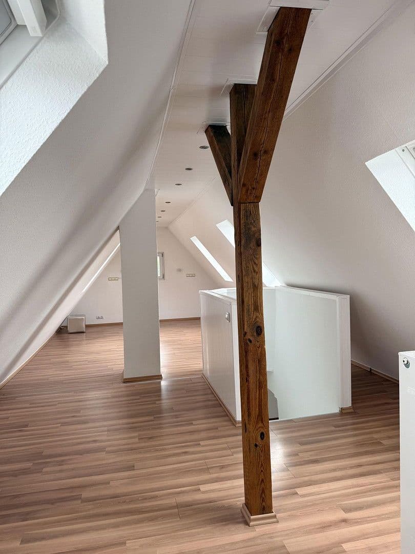 Predaj domu 237 m², pozemek 610 m², Mühlacker, Bádensko-Wurttembersko Predaj domu 237 m², pozemek 610 m², Mühlacker, Bádensko-Wurttembersko