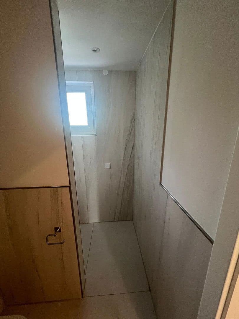 Predaj domu 212 m², pozemek 182 m², Am Blumenfeld 23 A, Meerbusch, Severné Porýnie - Westfálsko Predaj domu 212 m², pozemek 182 m², Am Blumenfeld 23 A, Meerbusch, Severné Porýnie - Westfálsko