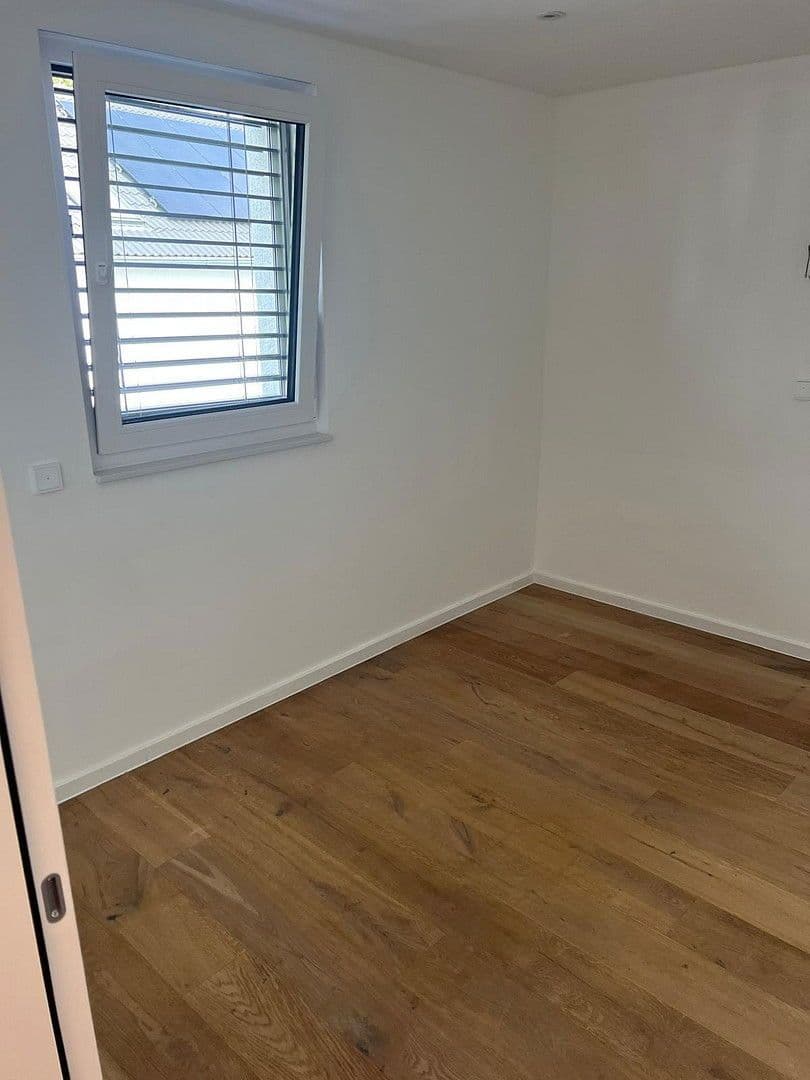 Predaj domu 212 m², pozemek 182 m², Am Blumenfeld 23 A, Meerbusch, Severné Porýnie - Westfálsko Predaj domu 212 m², pozemek 182 m², Am Blumenfeld 23 A, Meerbusch, Severné Porýnie - Westfálsko