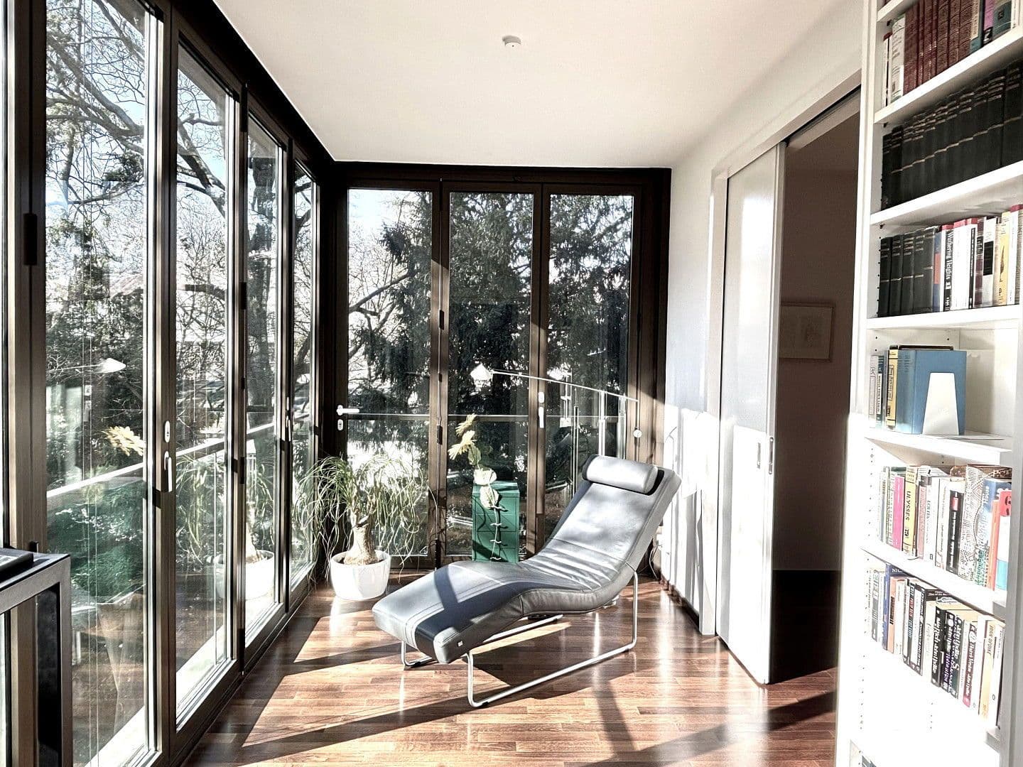 Predaj bytu 334 m², Frankfurt am Main, Hesensko Predaj bytu 334 m², Frankfurt am Main, Hesensko