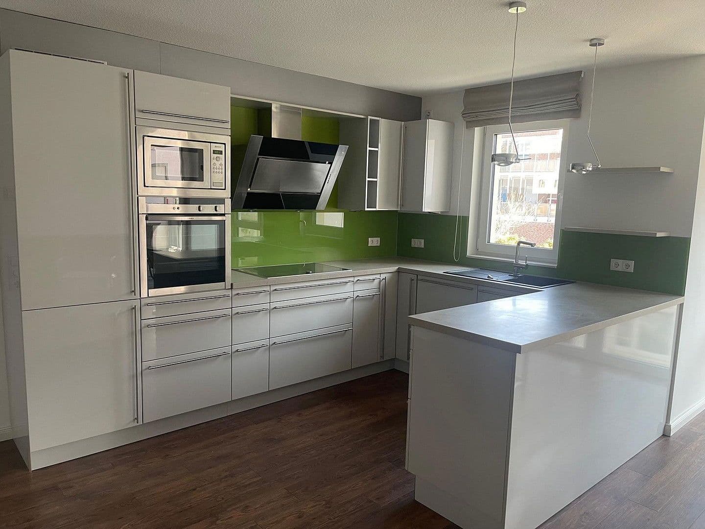 Prenájom bytu 2-izbový 75 m², Frohmestr. 25a, Hamburg, Hamburg Prenájom bytu 2-izbový 75 m², Frohmestr. 25a, Hamburg, Hamburg