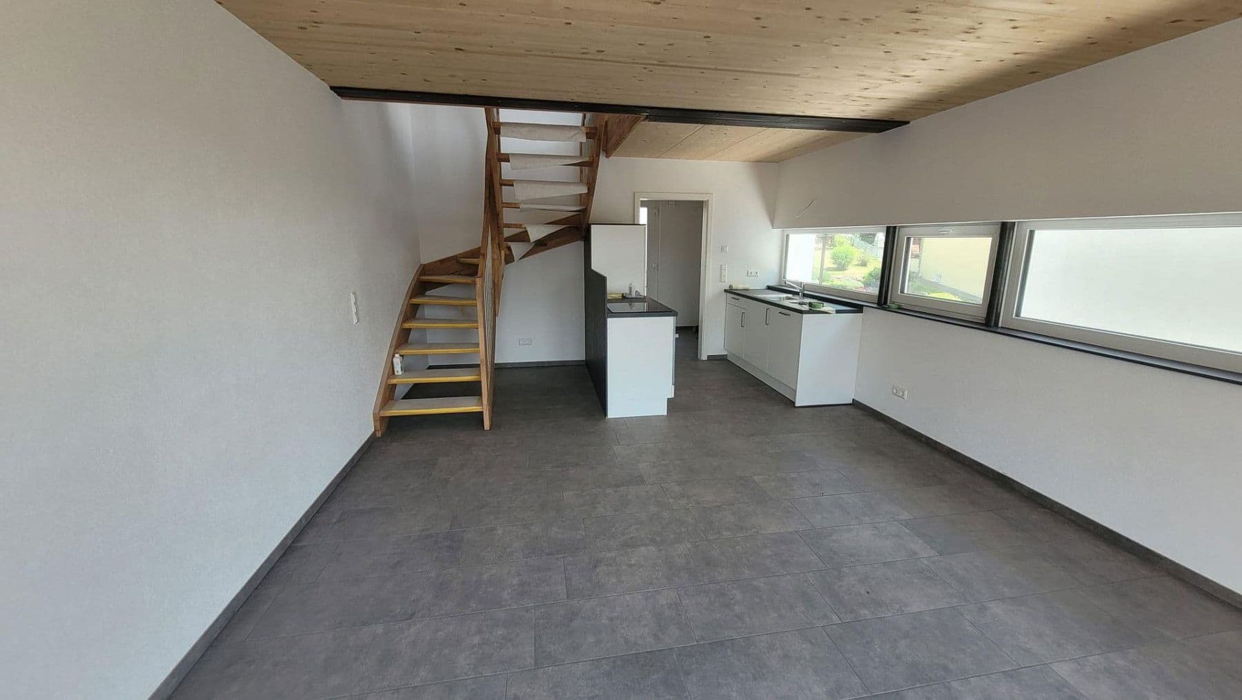 Prenájom bytu 2-izbový 65 m², Albstadt, Bádensko-Wurttembersko Prenájom bytu 2-izbový 65 m², Albstadt, Bádensko-Wurttembersko