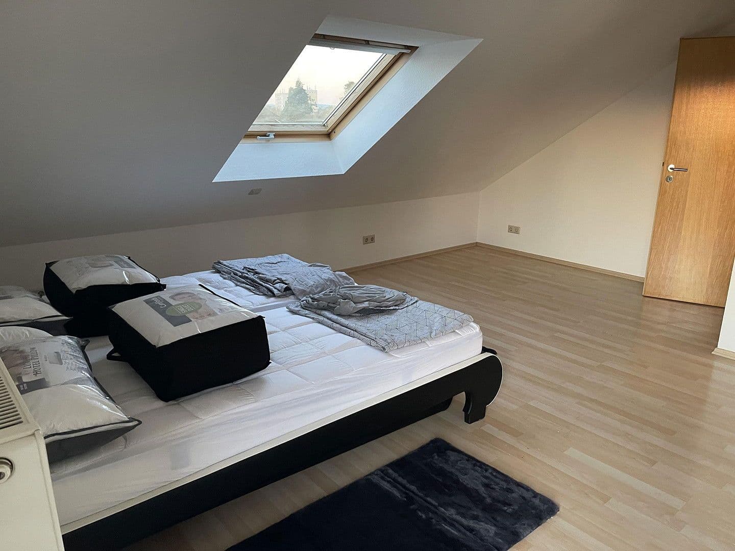 Prenájom bytu 3-izbový 85 m², Mainz-Kostheim, Hesensko Prenájom bytu 3-izbový 85 m², Mainz-Kostheim, Hesensko