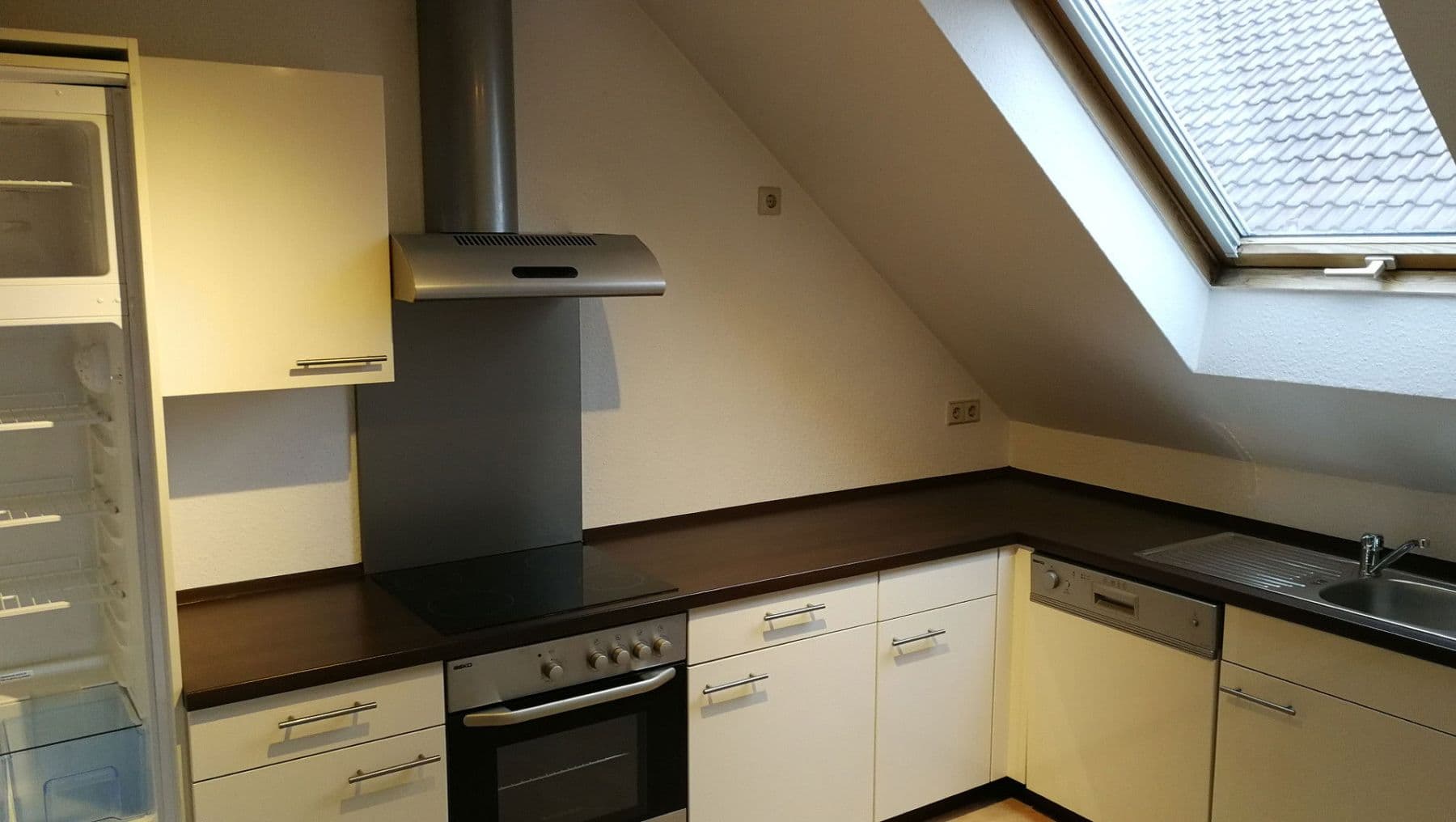 Prenájom bytu 2-izbový 50 m², Ditzingerstraße 5, Leonberg, Bádensko-Wurttembersko Prenájom bytu 2-izbový 50 m², Ditzingerstraße 5, Leonberg, Bádensko-Wurttembersko